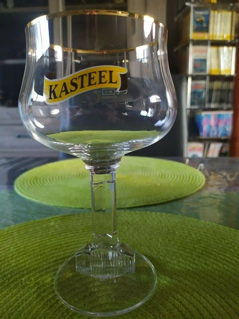 VERRE BI RE KASTEEL 33cl Avec Sculpture Du Ch teau Au Pied verre-bi-re-kasteel-33cl-avec-sculpture-du-ch-teau-au-pied